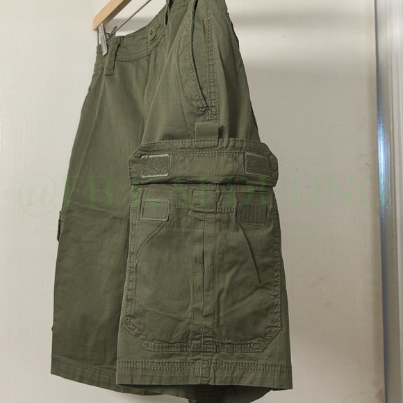 Unionbay Men's Cargo Short‎ Green - Picture 3 of 5